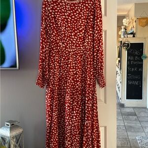 Elegant Red and White Long Sleeve Dress